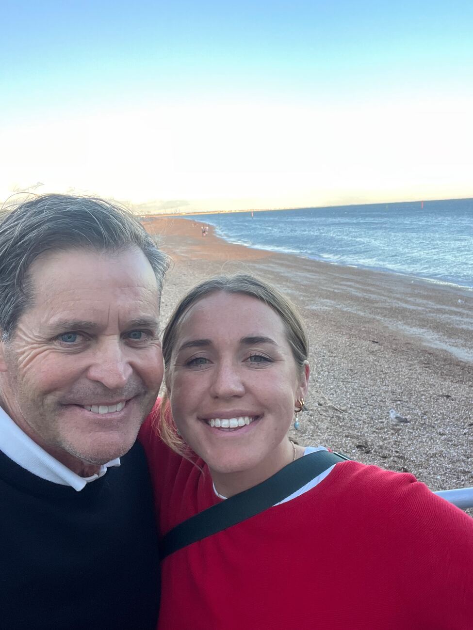 The goodbye on the beach